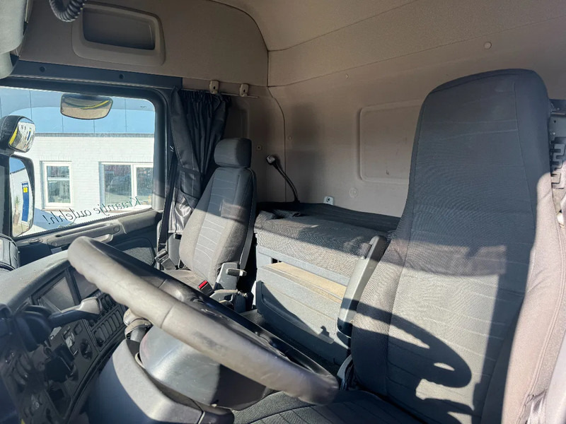 Лизинг на Scania G440 8X2 EURO 6 HMF 8520 + REMOTE CONTROL TWISTLOCKS Scania G440 8X2 EURO 6 HMF 8520 + REMOTE CONTROL TWISTLOCKS: снимка 19