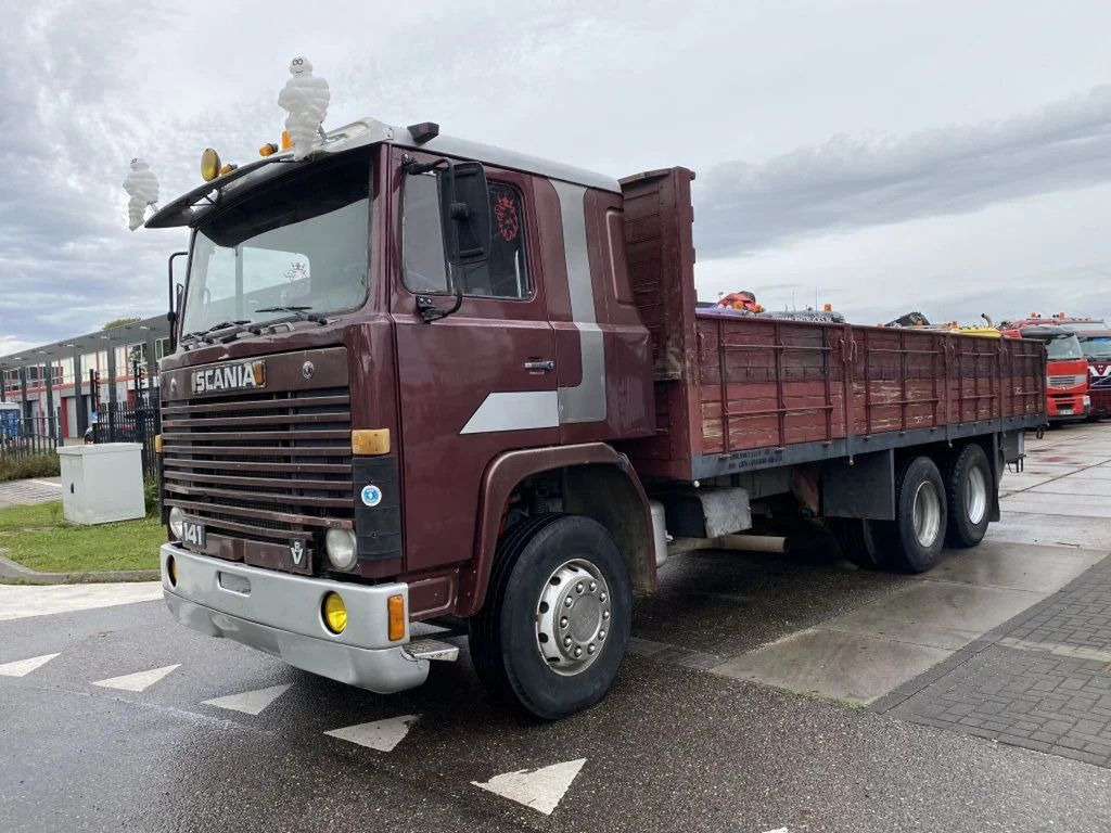 Scania LB141 V8 141 V8 - 6X2 - BOX 7,35 METER - Бордови камион: снимка 1 Scania LB141 V8 141 V8 - 6X2 - BOX 7,35 METER - Бордови камион: снимка 1