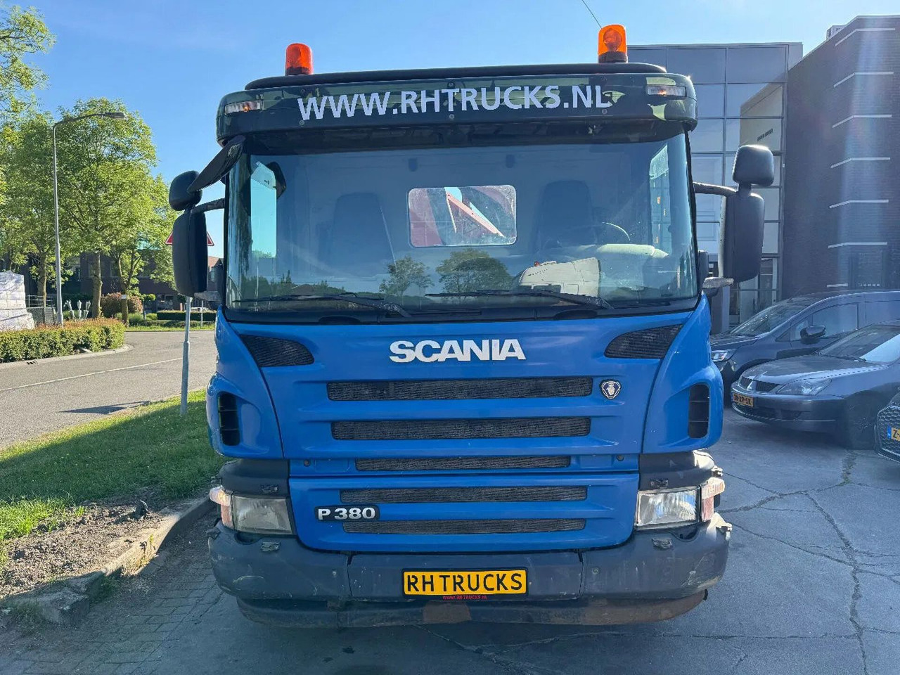 Scania P380 8X4 PALFINGER HOOK + PALFINGER PK16502 + RE - Камион с кран: снимка 5 Scania P380 8X4 PALFINGER HOOK + PALFINGER PK16502 + RE - Камион с кран: снимка 5