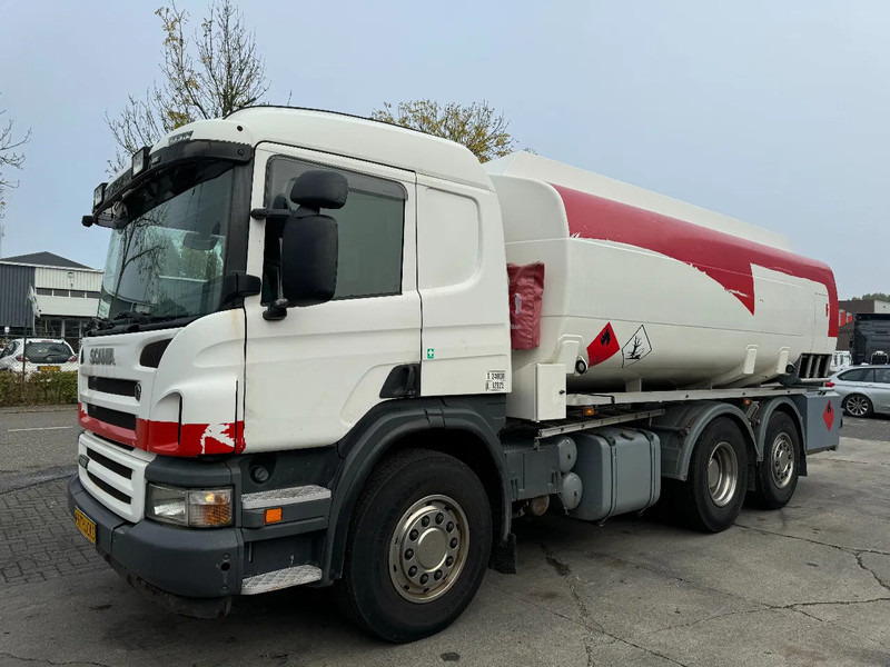 Scania P400 6X2 - EURO 5 + 3 CAMBER + LIFTING AXLE - Камион цистерна: снимка 1 Scania P400 6X2 - EURO 5 + 3 CAMBER + LIFTING AXLE - Камион цистерна: снимка 1