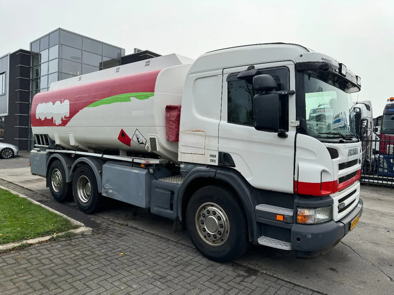Scania P400 6X2 - EURO 5 + 3 CAMBER + LIFTING AXLE - Камион цистерна: снимка 3 Scania P400 6X2 - EURO 5 + 3 CAMBER + LIFTING AXLE - Камион цистерна: снимка 3