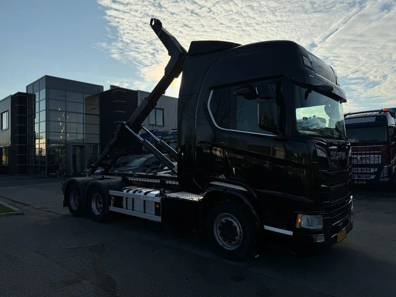 Scania R580 V8 NGS 6X2 EURO 6 VDL 20T HOOK - Мултилифт с кука камион: снимка 4 Scania R580 V8 NGS 6X2 EURO 6 VDL 20T HOOK - Мултилифт с кука камион: снимка 4