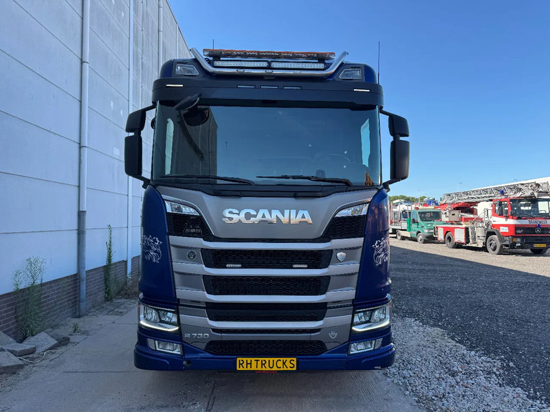 Scania R730 V8 8X4 EURO 6 HUB REDUCTION RETARDER - Шаси кабина: снимка 2 Scania R730 V8 8X4 EURO 6 HUB REDUCTION RETARDER - Шаси кабина: снимка 2