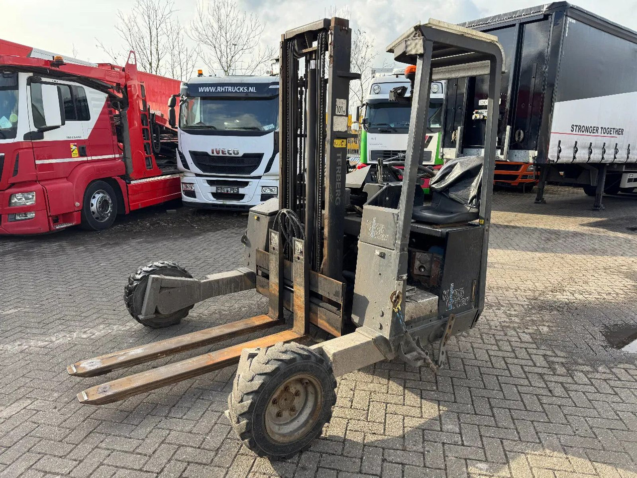 Terberg TKL-MC-3X3 - 2000KG 3,2 LIFTING HEIGHT - Мотокар за монтаж на камиони: снимка 1 Terberg TKL-MC-3X3 - 2000KG 3,2 LIFTING HEIGHT - Мотокар за монтаж на камиони: снимка 1