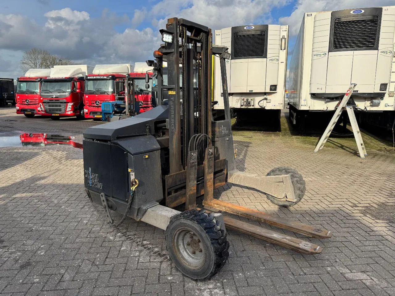 Terberg TKL-MC-3X3 - 2000KG 3,2 LIFTING HEIGHT - Мотокар за монтаж на камиони: снимка 3 Terberg TKL-MC-3X3 - 2000KG 3,2 LIFTING HEIGHT - Мотокар за монтаж на камиони: снимка 3