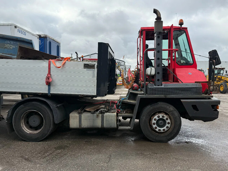 Terberg YT 180 4X2 - HUB REDUCTION + NL REGISTRATION! - Терминален влекач: снимка 4 Terberg YT 180 4X2 - HUB REDUCTION + NL REGISTRATION! - Терминален влекач: снимка 4