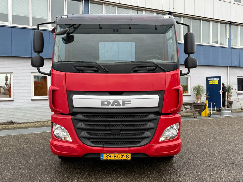 DAF CF 370 4X2 EURO 6 - WHEELBASE: 3,25 METER - Влекач: снимка 2 DAF CF 370 4X2 EURO 6 - WHEELBASE: 3,25 METER - Влекач: снимка 2