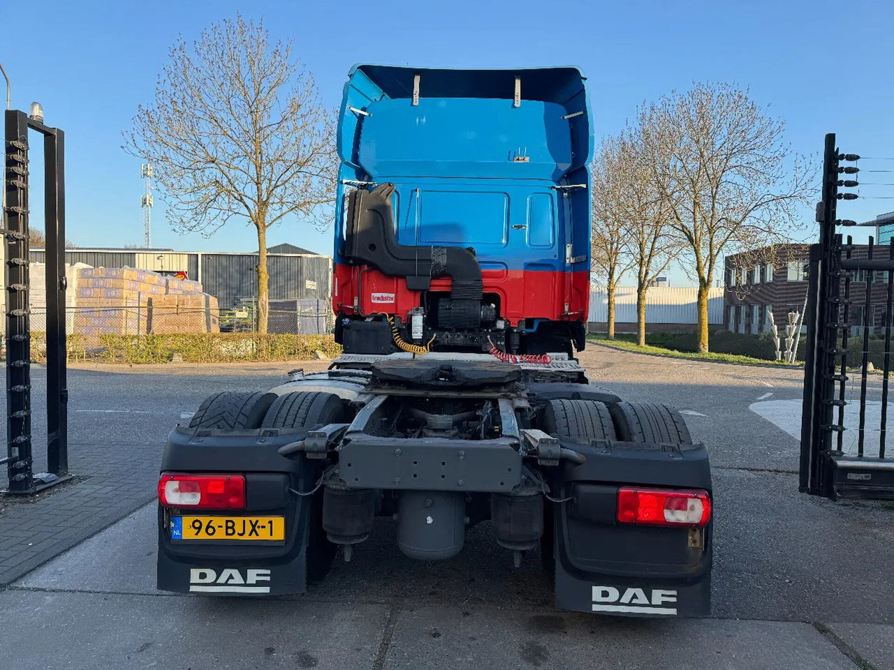 DAF CF 410 4X2 STANDARD EURO 6 FRIDGE - Влекач: снимка 5 DAF CF 410 4X2 STANDARD EURO 6 FRIDGE - Влекач: снимка 5