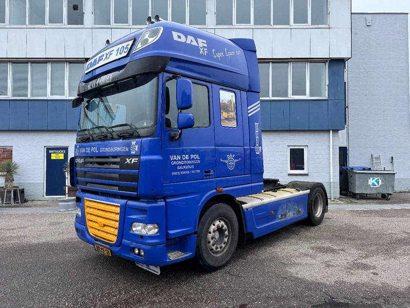 DAF XF 105.460 4X2 SKIRTS EURO 5 ONLY 770.446 KM HOLLAND TRUCK - Влекач: снимка 1 DAF XF 105.460 4X2 SKIRTS EURO 5 ONLY 770.446 KM HOLLAND TRUCK - Влекач: снимка 1