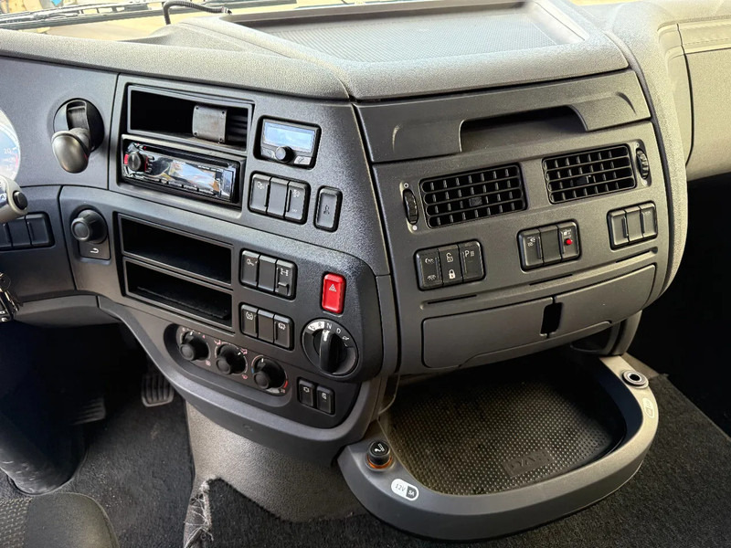 Влекач DAF XF 440 4X2 EURO 6 MEGA - ONLY 522.576 KM!: снимка 15