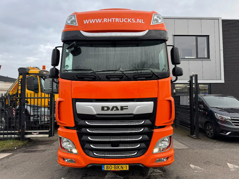 DAF XF 450 4X2 - EURO 6 + FULL SPOILER - Влекач: снимка 4 DAF XF 450 4X2 - EURO 6 + FULL SPOILER - Влекач: снимка 4