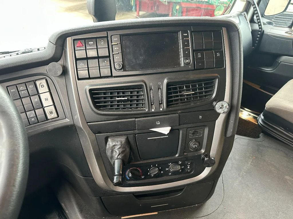 Влекач Iveco Stralis 460 EURO 6 , APK 20-05-2025: снимка 12