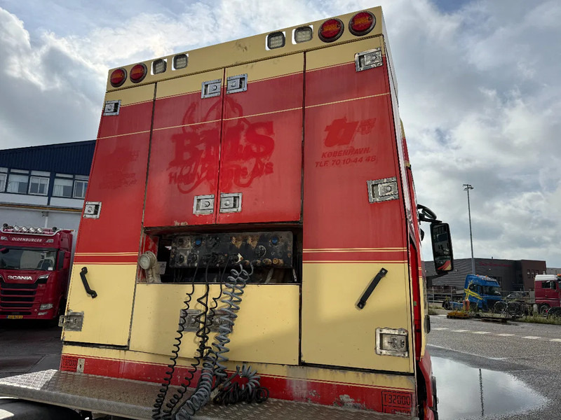 Влекач MAN TGX 41.540 8X4 170 TON+ RETARDER + PTO HYDRAULICS - ONLY 182.827 KM: снимка 11 Влекач MAN TGX 41.540 8X4 170 TON+ RETARDER + PTO HYDRAULICS - ONLY 182.827 KM: снимка 11