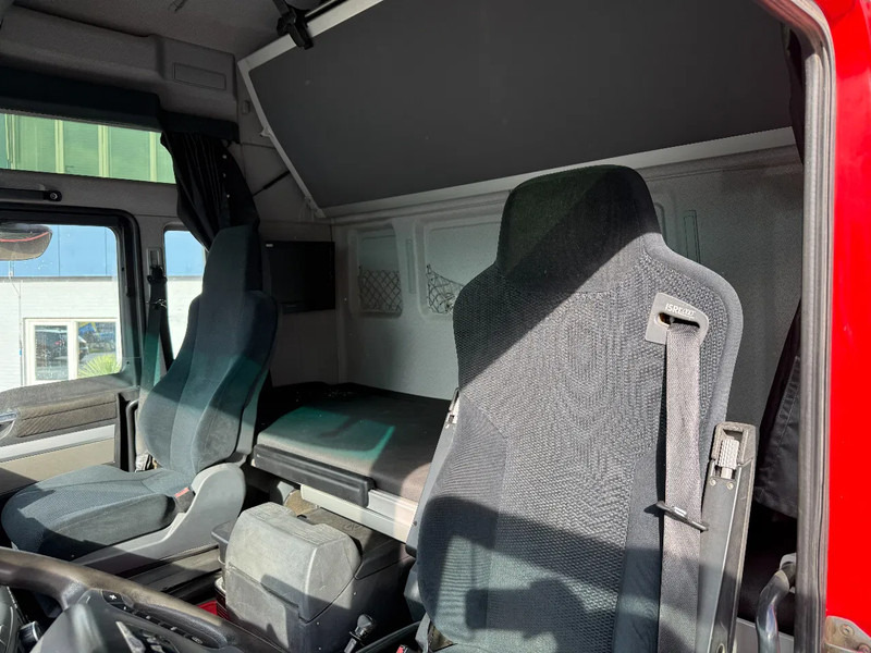 Влекач MAN TGX 41.540 8X4 170 TON+ RETARDER + PTO HYDRAULICS - ONLY 182.827 KM: снимка 14 Влекач MAN TGX 41.540 8X4 170 TON+ RETARDER + PTO HYDRAULICS - ONLY 182.827 KM: снимка 14