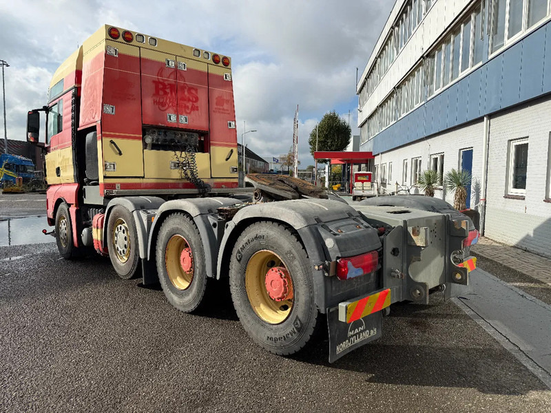 Влекач MAN TGX 41.540 8X4 170 TON+ RETARDER + PTO HYDRAULICS - ONLY 182.827 KM: снимка 7 Влекач MAN TGX 41.540 8X4 170 TON+ RETARDER + PTO HYDRAULICS - ONLY 182.827 KM: снимка 7