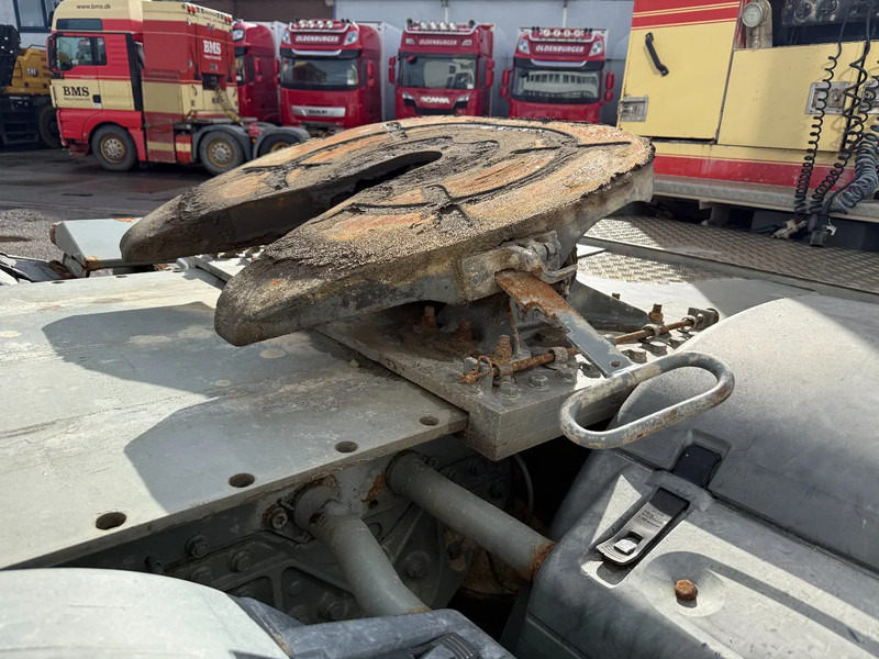 Влекач MAN TGX 41.540 8X4 170 TON+ RETARDER + PTO HYDRAULICS - ONLY 182.827 KM: снимка 10 Влекач MAN TGX 41.540 8X4 170 TON+ RETARDER + PTO HYDRAULICS - ONLY 182.827 KM: снимка 10