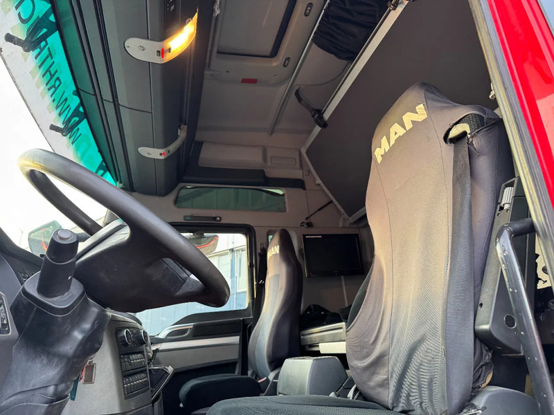 Влекач MAN TGX 41.540 8X4 250 TON EURO 5 RETARDER PTO HYDRAULICS HUB REDUCTION: снимка 12