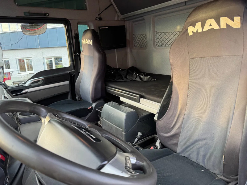 Влекач MAN TGX 41.540 8X4 250 TON EURO 5 RETARDER PTO HYDRAULICS HUB REDUCTION: снимка 13