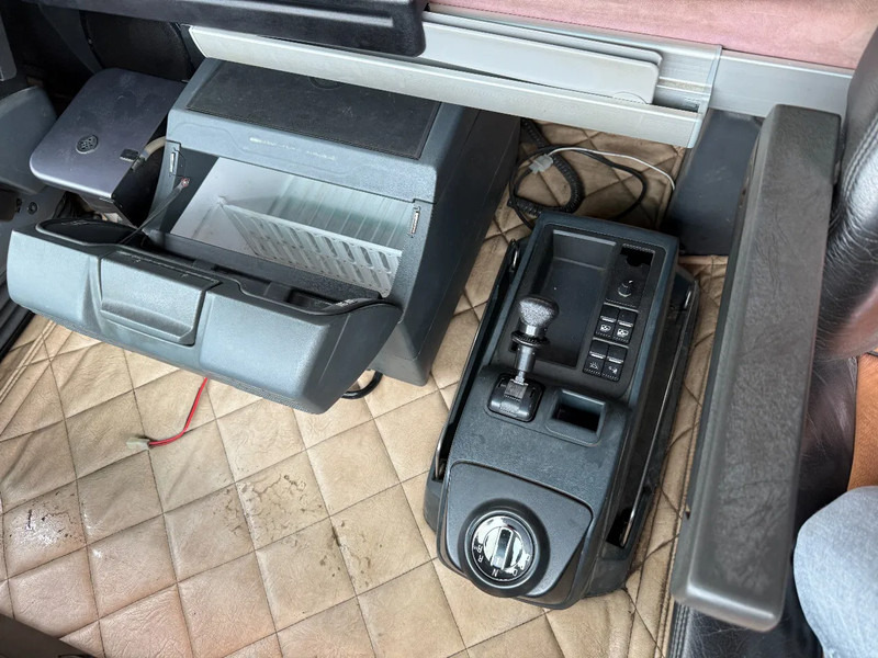 Влекач MAN TGX 41.540 8X4 + RETARDER + PTO HYDRAULICS: снимка 20