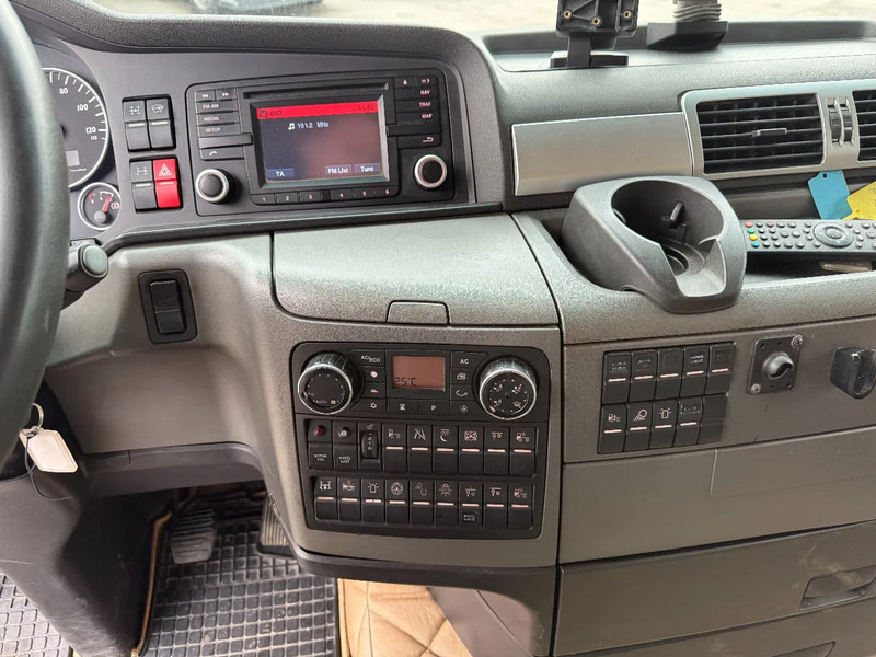 Влекач MAN TGX 41.540 8X4 + RETARDER + PTO HYDRAULICS: снимка 18