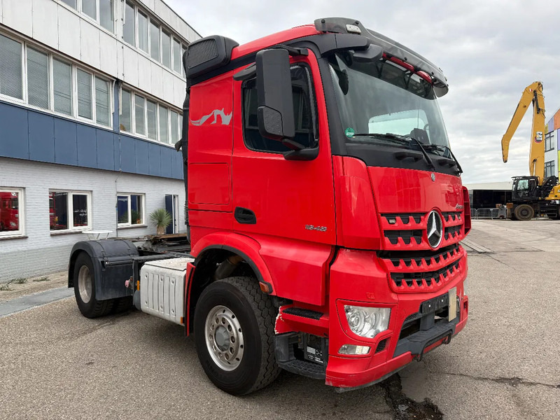 Mercedes-Benz Arocs 4X4 HYDRO DRIVE AN TIPPER HYDRAULIC - Влекач: снимка 3 Mercedes-Benz Arocs 4X4 HYDRO DRIVE AN TIPPER HYDRAULIC - Влекач: снимка 3