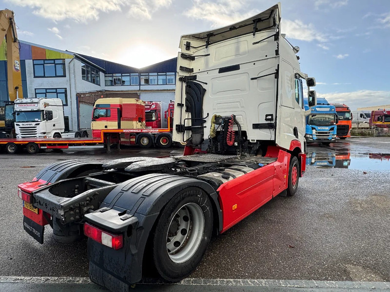 Renault T460 4X2 EURO 6 SKIRTS DOUBLE TANK - Влекач: снимка 4 Renault T460 4X2 EURO 6 SKIRTS DOUBLE TANK - Влекач: снимка 4