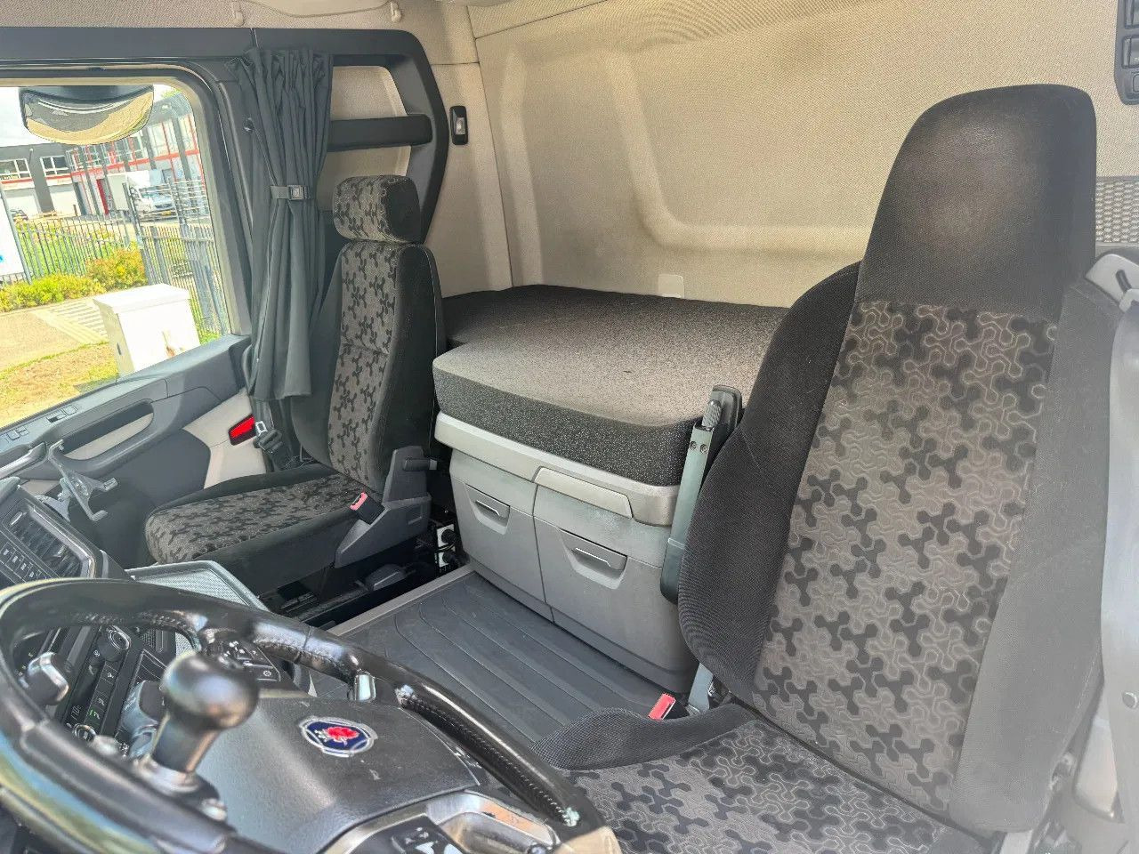 Влекач Scania R520 V8 NGS 6X4 EURO 6: снимка 9