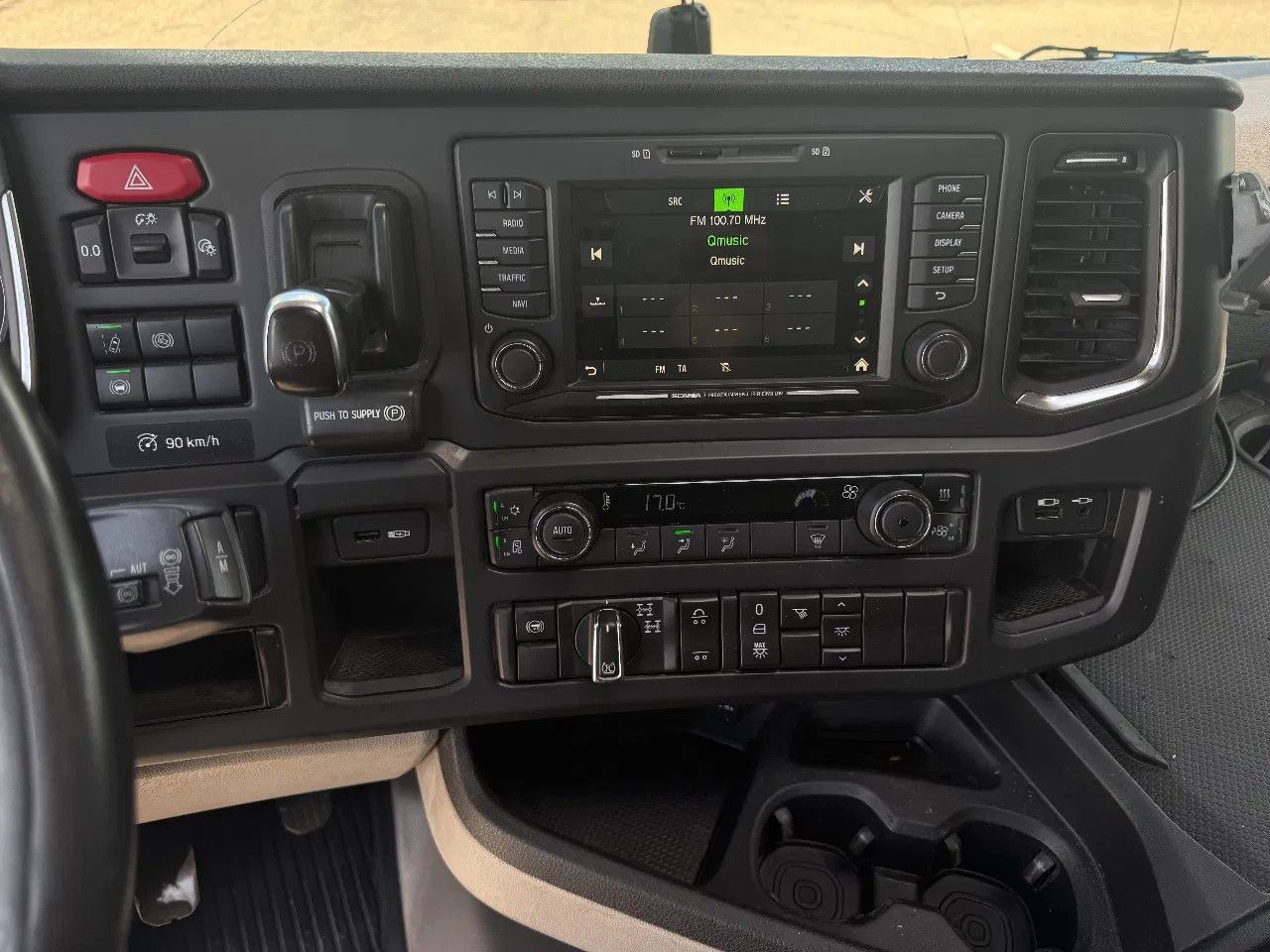 Влекач Scania R520 V8 NGS 6X4 EURO 6: снимка 13