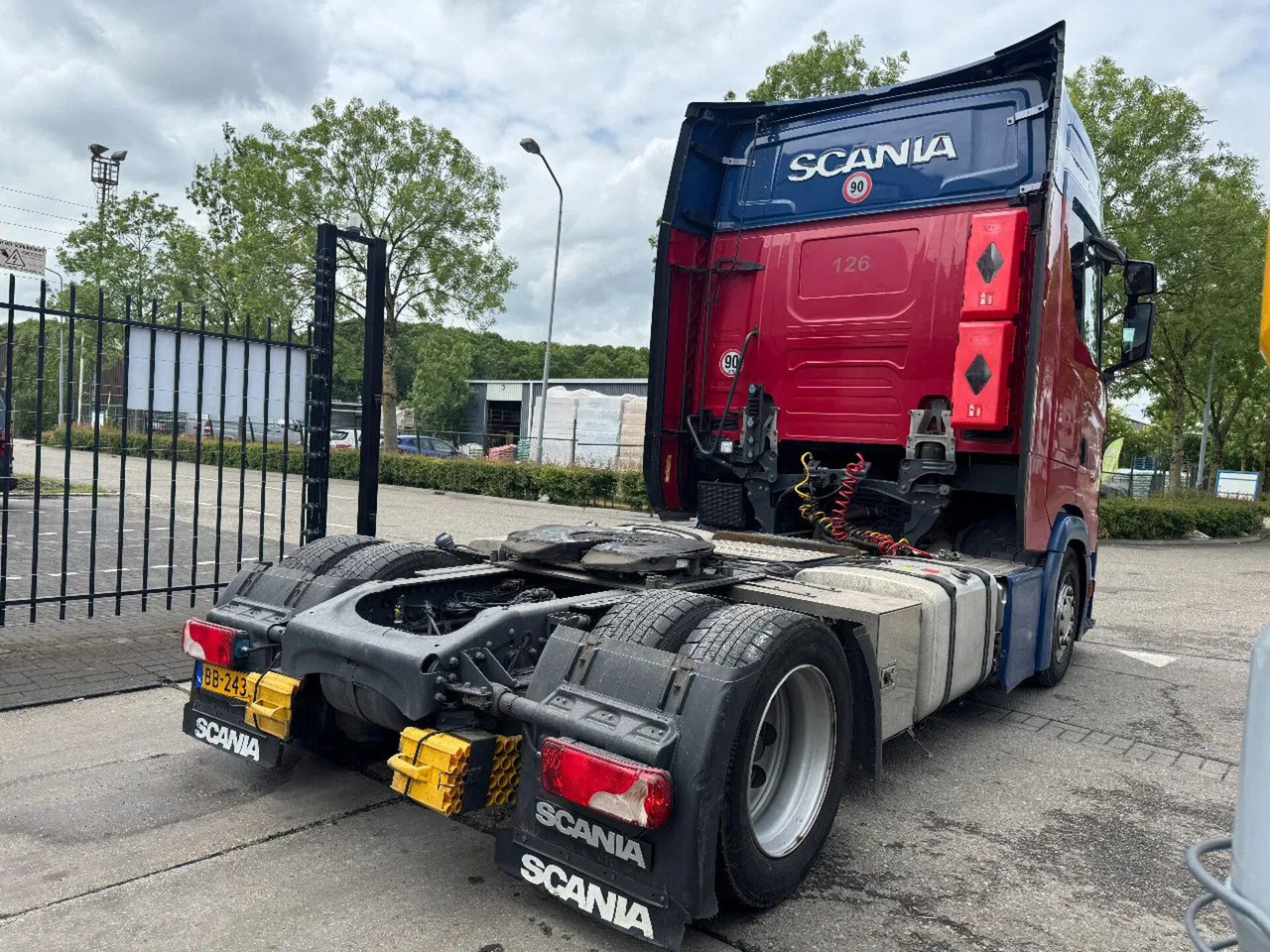 Scania S410 4X2 - EURO 6 + TÜV 01-2026 - Влекач: снимка 4 Scania S410 4X2 - EURO 6 + TÜV 01-2026 - Влекач: снимка 4