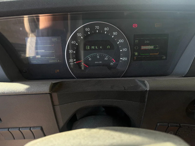 Лизинг на Volvo FH 13.540 8X4, 150 TON, INTARDER, 566862 KM Volvo FH 13.540 8X4, 150 TON, INTARDER, 566862 KM: снимка 13