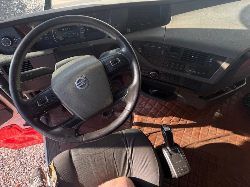 Лизинг на Volvo FH 13.540 8X4, 150 TON, INTARDER, 566862 KM Volvo FH 13.540 8X4, 150 TON, INTARDER, 566862 KM: снимка 12