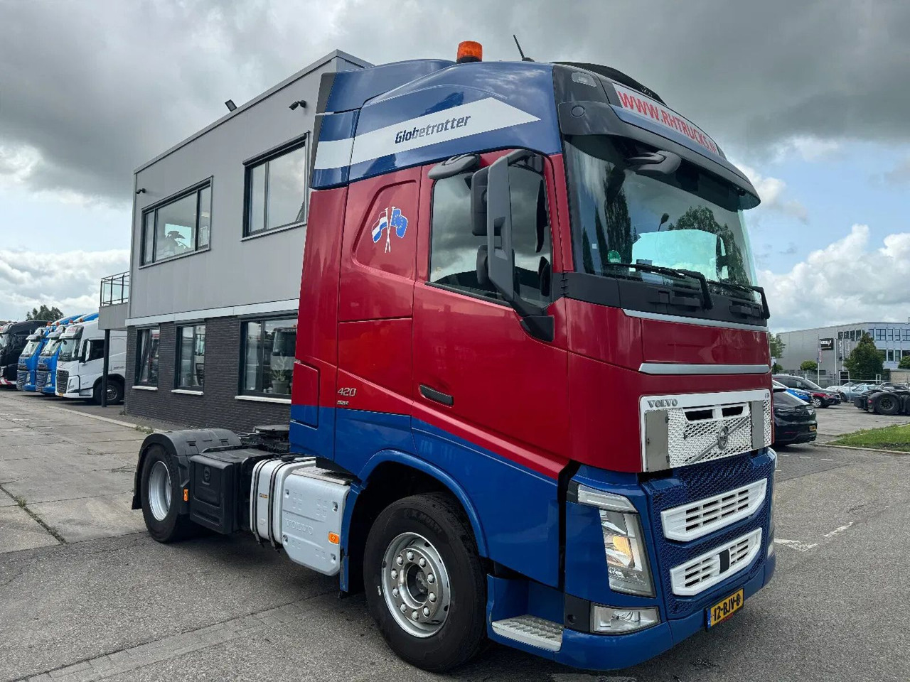 Volvo FH 420 4X2 SPOILERS STANDKLIMA EURO 6 2017 - Влекач: снимка 3 Volvo FH 420 4X2 SPOILERS STANDKLIMA EURO 6 2017 - Влекач: снимка 3