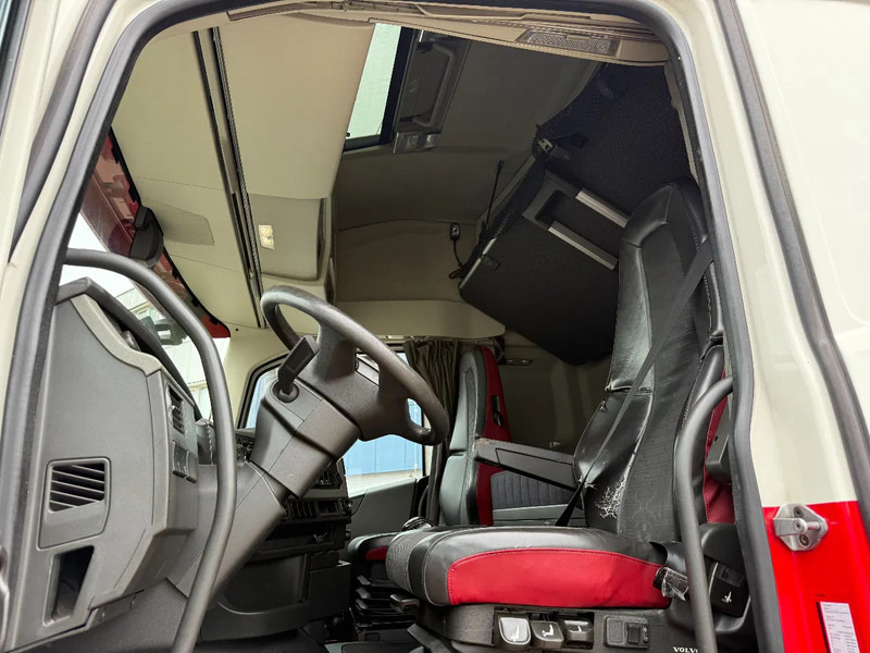 Лизинг на Volvo FH 460 4X2 EURO 6 - ADR + I-ParkCool + I-Shift Volvo FH 460 4X2 EURO 6 - ADR + I-ParkCool + I-Shift: снимка 11