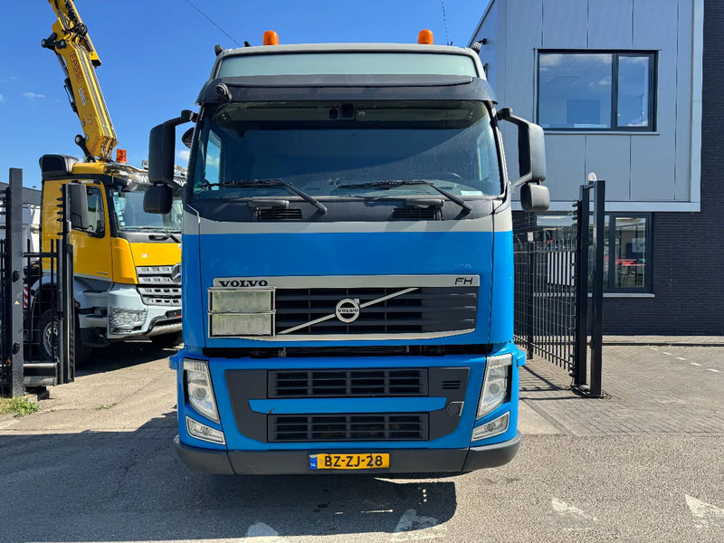 Volvo FH 460 6X2 EURO 5 GARDNER DENVER - Влекач: снимка 2 Volvo FH 460 6X2 EURO 5 GARDNER DENVER - Влекач: снимка 2