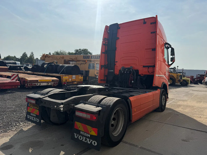 Volvo FH 500 4X2 EURO 6 SKIRTS STANDKLIMA - Влекач: снимка 4 Volvo FH 500 4X2 EURO 6 SKIRTS STANDKLIMA - Влекач: снимка 4