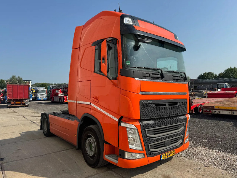 Volvo FH 500 4X2 EURO 6 SKIRTS STANDKLIMA - Влекач: снимка 3 Volvo FH 500 4X2 EURO 6 SKIRTS STANDKLIMA - Влекач: снимка 3