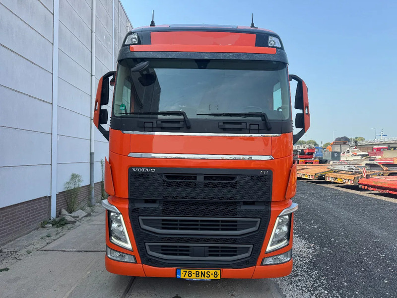 Volvo FH 500 4X2 EURO 6 STANDKLIMA TÜV TILL 07-2026 - Влекач: снимка 2 Volvo FH 500 4X2 EURO 6 STANDKLIMA TÜV TILL 07-2026 - Влекач: снимка 2