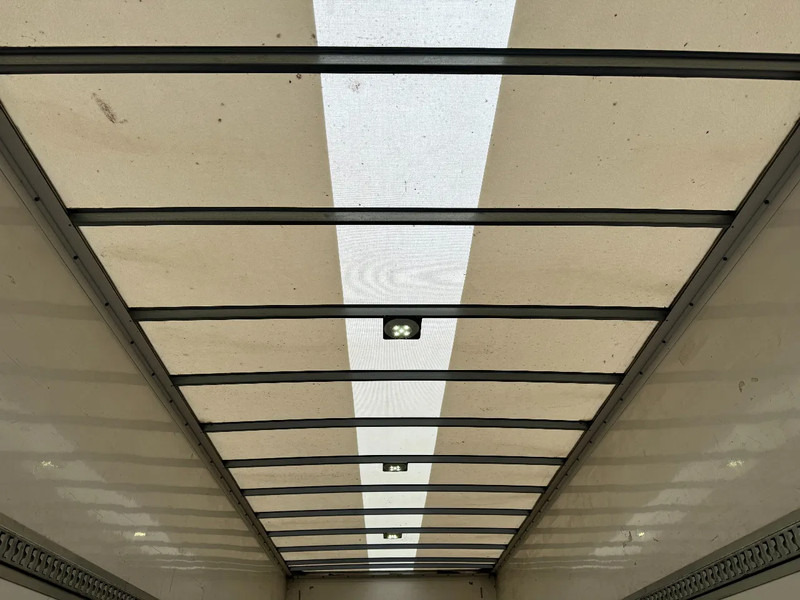 Камион фургон Volvo FE 280 4X2 BOX DHOLLANDIA LIFT TÜV TILL 01-2026: снимка 10 Камион фургон Volvo FE 280 4X2 BOX DHOLLANDIA LIFT TÜV TILL 01-2026: снимка 10