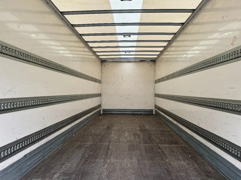 Камион фургон Volvo FE 280 4X2 BOX DHOLLANDIA LIFT TÜV TILL 01-2026: снимка 8 Камион фургон Volvo FE 280 4X2 BOX DHOLLANDIA LIFT TÜV TILL 01-2026: снимка 8