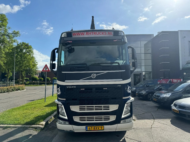 Volvo FH 500 8X2 EURO 6 + PALFINGER T22 HOOKLIFT - Мултилифт с кука камион: снимка 2 Volvo FH 500 8X2 EURO 6 + PALFINGER T22 HOOKLIFT - Мултилифт с кука камион: снимка 2