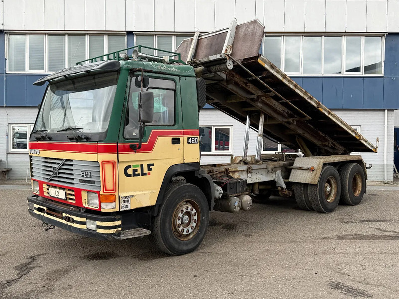Volvo FL 12.420 6X2 MANUAL GEAR / FULL STEEL SUSP. / 10 TYRES / HUB REDUCT. + CABLELIFT TIPPER + CONTAINER FLATBED - Камион с кабелна система: снимка 1 Volvo FL 12.420 6X2 MANUAL GEAR / FULL STEEL SUSP. / 10 TYRES / HUB REDUCT. + CABLELIFT TIPPER + CONTAINER FLATBED - Камион с кабелна система: снимка 1