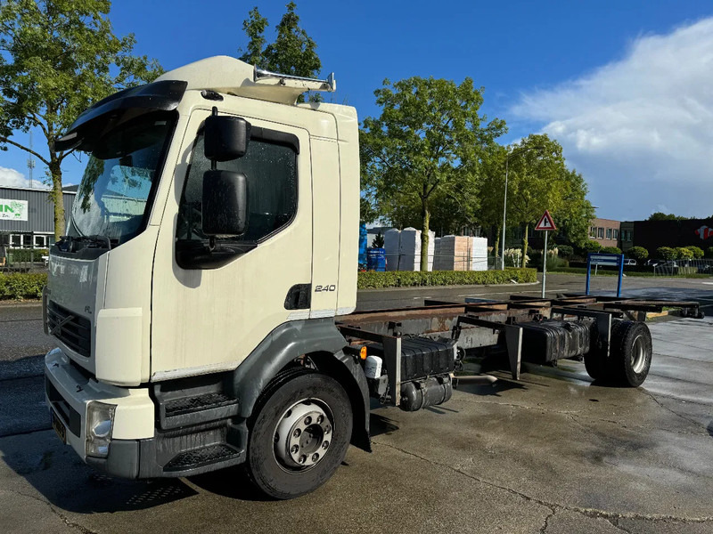 Volvo FL 240 4X2 - EURO 5 CHASSIS - Шаси кабина: снимка 1 Volvo FL 240 4X2 - EURO 5 CHASSIS - Шаси кабина: снимка 1