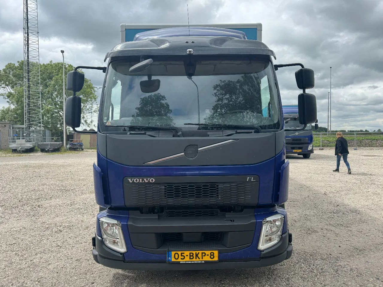 Камион фургон Volvo FL 250 4X2 3 UNITS CARGO LOCK + DHOLLANDIA LIFT: снимка 6