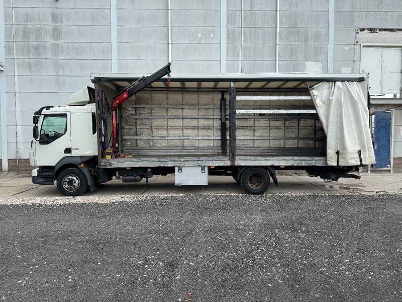 Volvo FL 250 4X2 EURO 6 + FASSI MICRO M25A.12 - Камион с брезент, Камион с кран: снимка 2 Volvo FL 250 4X2 EURO 6 + FASSI MICRO M25A.12 - Камион с брезент, Камион с кран: снимка 2