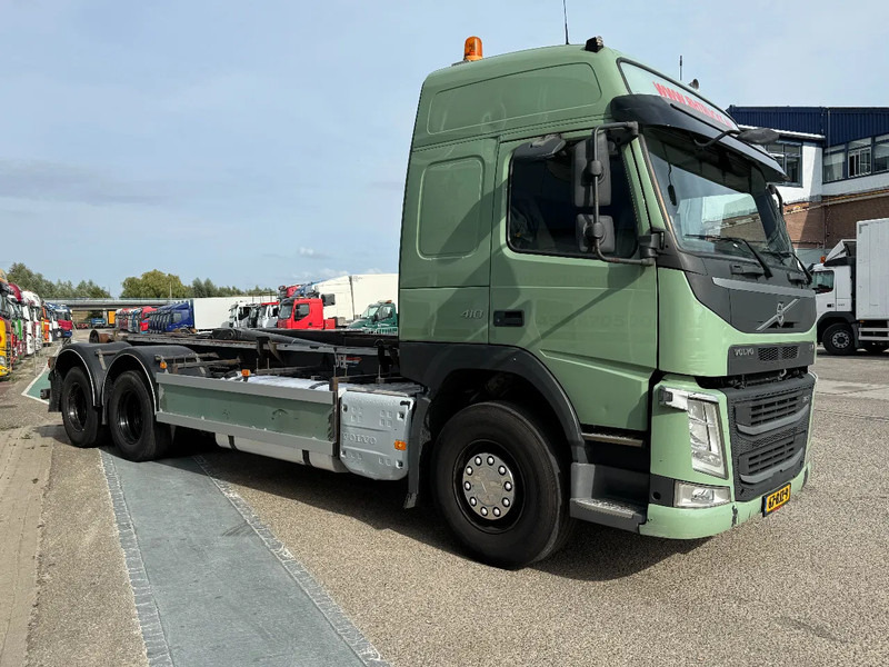 Мултилифт с кука камион Volvo FM 410 6X2 EURO 6 VDL 21T HOOK: снимка 12 Мултилифт с кука камион Volvo FM 410 6X2 EURO 6 VDL 21T HOOK: снимка 12