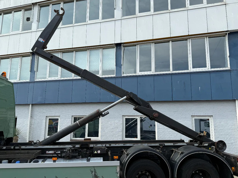 Мултилифт с кука камион Volvo FM 410 6X2 EURO 6 VDL 21T HOOK: снимка 6 Мултилифт с кука камион Volvo FM 410 6X2 EURO 6 VDL 21T HOOK: снимка 6
