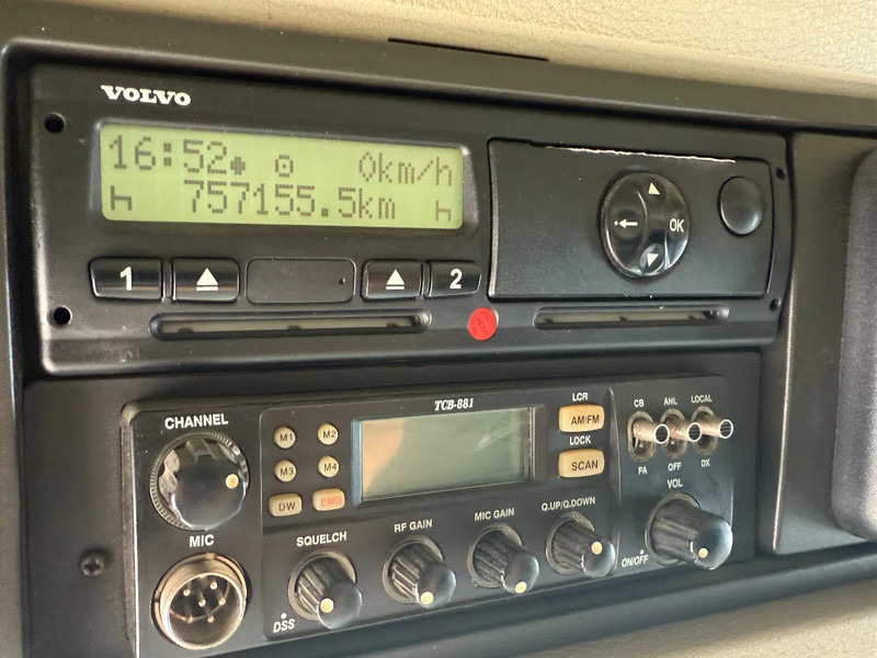 Мултилифт с кука камион Volvo FM 410 6X2 EURO 6 VDL 21T HOOK: снимка 19 Мултилифт с кука камион Volvo FM 410 6X2 EURO 6 VDL 21T HOOK: снимка 19