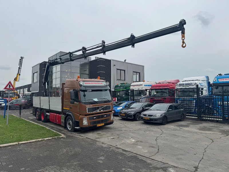 Volvo FM 500 6X2 EURO 5 HIAB 211 EP5 + REMOTE CONTROL - Камион с кран: снимка 1 Volvo FM 500 6X2 EURO 5 HIAB 211 EP5 + REMOTE CONTROL - Камион с кран: снимка 1