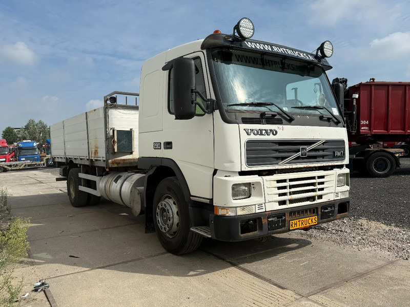 Volvo FM 7.290 4X2 - EURO 2 + MANUAL GEARBOX - Бордови камион: снимка 3 Volvo FM 7.290 4X2 - EURO 2 + MANUAL GEARBOX - Бордови камион: снимка 3