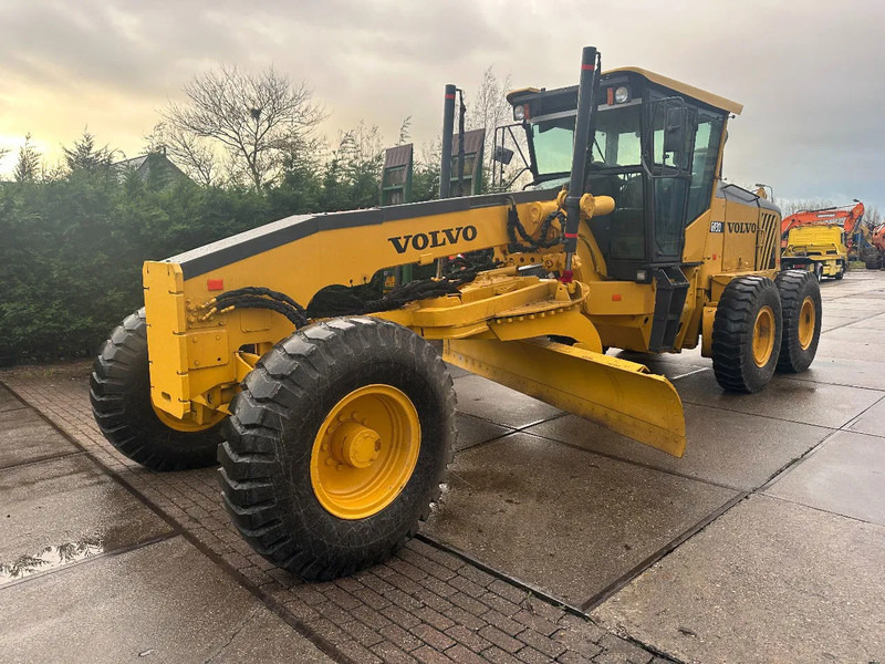 Volvo G 930 - Грейдер: снимка 2 Volvo G 930 - Грейдер: снимка 2